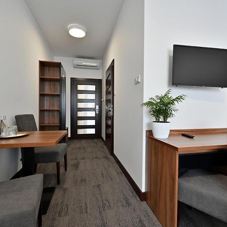 Hotel Terminal Gorzów Wielkopolski Buitenkant foto